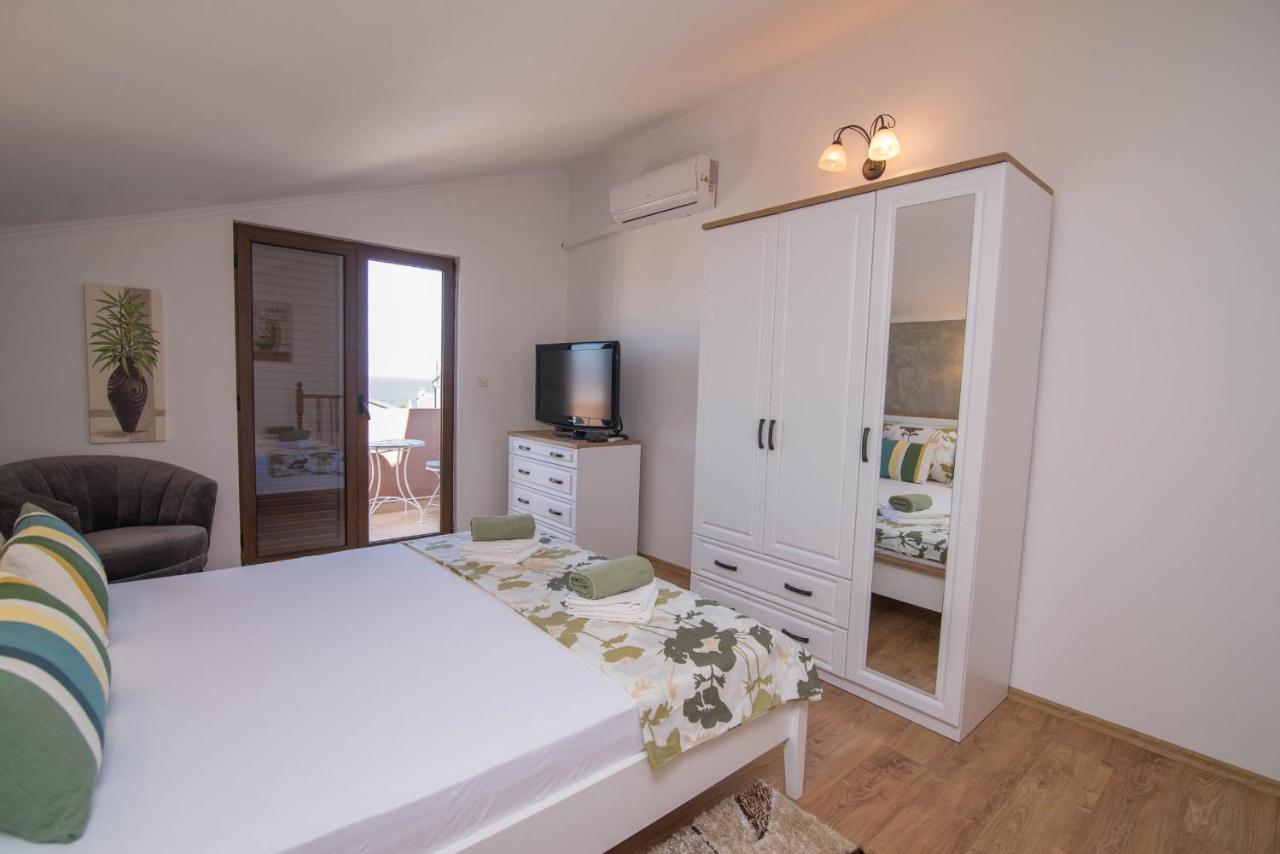 Appartamento Nereo Mali Lošinj Esterno foto
